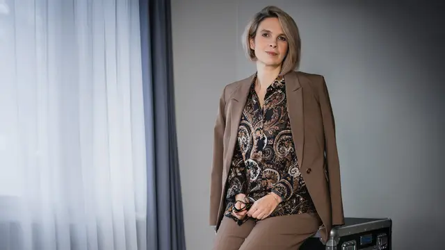 Radka Eder beleuchtet die Verbindung von Stress und Demenz, unterstreicht Prävention und praxisnahe Sensibilisierung. | Foto: Radka Eder