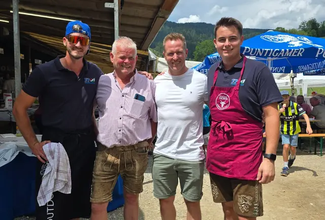 Beim Stadlfest schaute auch LAbg. Patrick Derler (2. v. r.) vorbei. | Foto: FPÖ