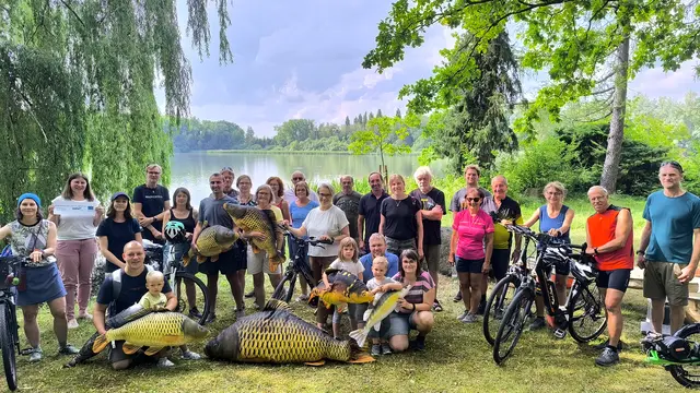 Gruppenfoto der Teilnehmer u.a. mit Bezirkshauptfrau Manuela Herzog am Donnerstag | Foto: Daniela Zimmermann/LK NÖ