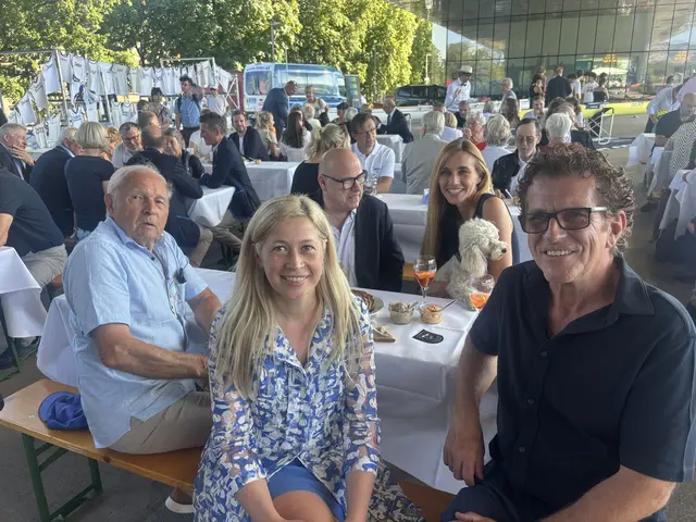 Von links: Alois Bumberger, Stadträtin Doris Lang-Mayerhofer und Ister-Presseverantwortlicher Berndt Papinski. | Foto: Ister/Rechberger