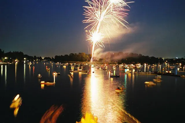 Ein großes Feuerwerk bleibt dieses Jahr auf der Donau zum Tierschutz aus.  | Foto: ARGE Die Schöne Alte Donau
