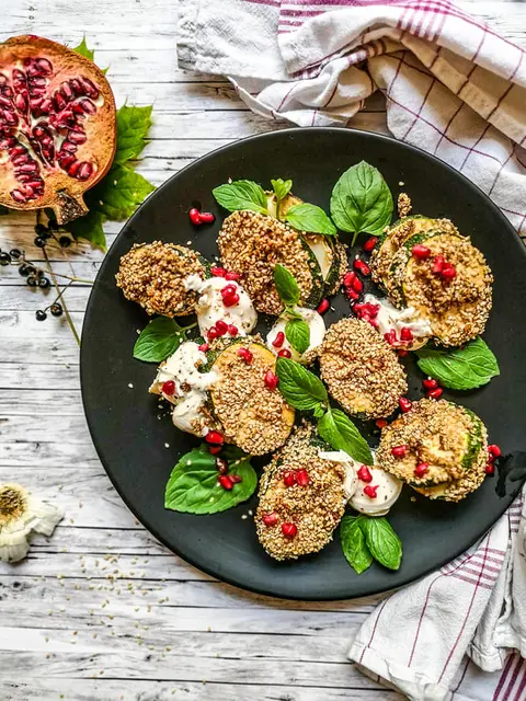 Gebackene Zucchini-Ziegenkäse-Taler | Foto: Michaela Pretzl