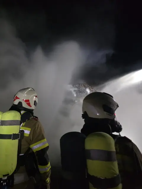Die starke Rauchentwicklung bei den Löscharbeiten. | Foto: FF-Altenmarkt