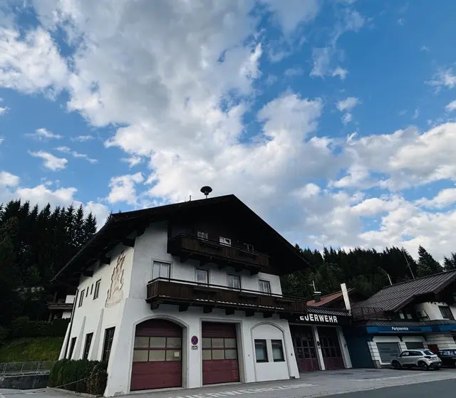 Das Feuerwehrhaus soll zum Musikzentrum werden. | Foto: Klaus Kogler