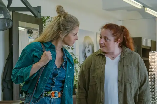 Zwei Frauen