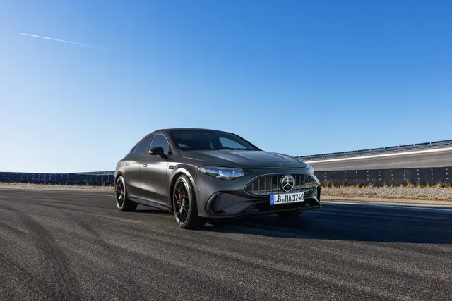Kompakt war gestern: Mercedes-AMG CLA 45 4MATIC+ liefert 680 PS, als Limousine und Shooting Brake. | Foto: Mercedes-Benz