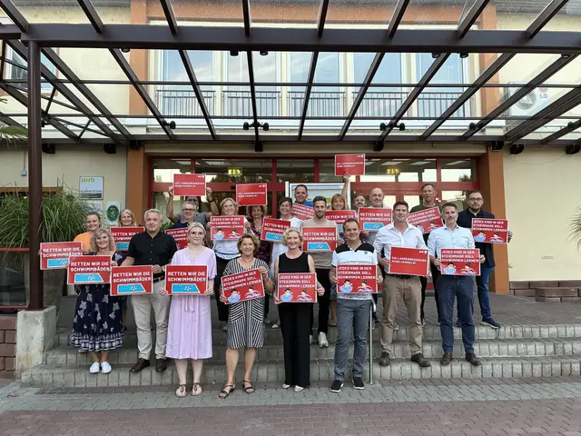 Die SPÖ-Entscheidungsträger im Bezirk Graz-Umgebung fordern Gratis-Schwimmkurse und Erhalt der öffentlichen Bäder-Infrastruktur. | Foto: SPÖ