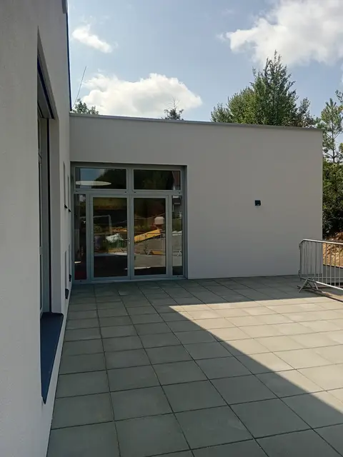 Der Zubau des sanierten Kindergarten ist schon fertiggestellt. | Foto: Gemeinde Feistritztal
