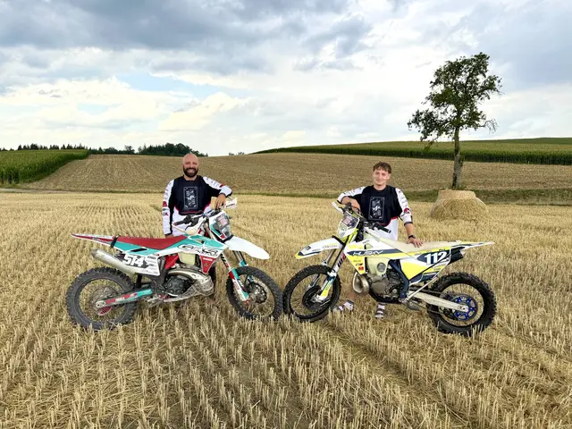 Tobias Sammereyer (l.) und Felix Atzmüller (r.) sind auch abseits des Rettungsdienstes ein eingespieltes Team. | Foto: Sammereyer