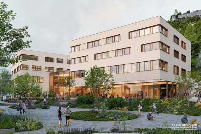 Rendering eines weißen Gebäudes mit Platz und Grünfläche davor