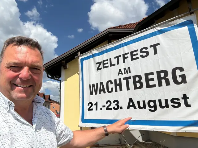 Christian Wührleitner, Bürgermeister von Behamberg, verbringt Sommerabende gerne bei den Festen der örtlichen Vereine.  | Foto: Wührleitner