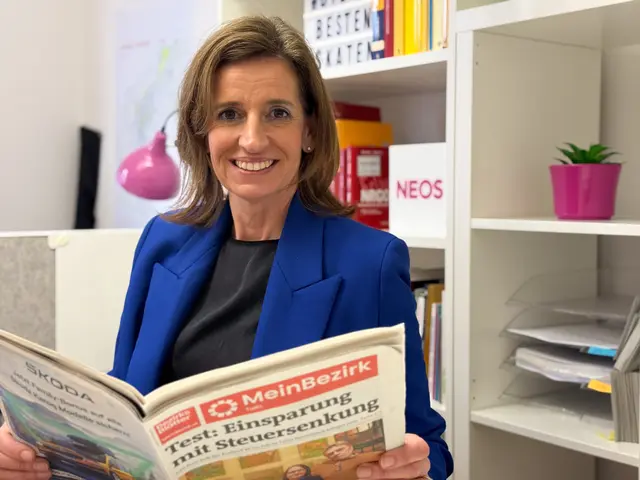 NEOS Landessprecherin Indra Collini:  "Hauszustellung ist teurer als ein Postwurf." | Foto: NEOS NÖ