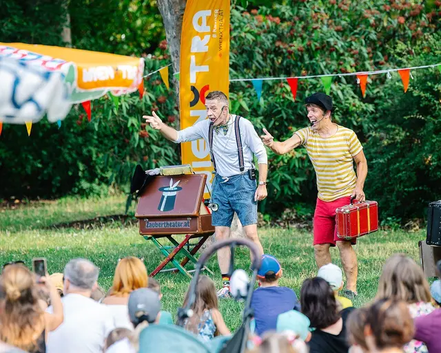 Theater, Musik und Tanz unter freiem Himmel: Die WienXtra-Veranstaltungsreihe bringt im Sommer Kultur und Mitmachprogramme in mehrere Wiener Parks. | Foto: Aleksandra Kawka