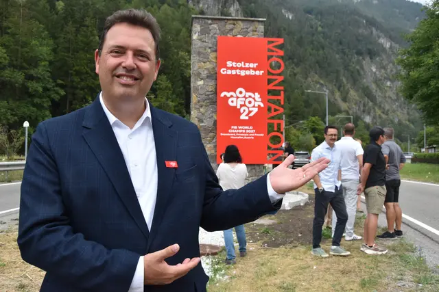 Nach einer längeren Entwicklungsphase wurde die neue Willkommenssäule am Taleingang des Montafon in Lorüns feierlich präsentiert. 
Manuel Bitschnau (im Bild), Geschäftsführer von Montafon Tourismus | Foto: Gerhard Scopoli