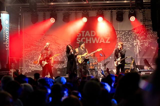 Zahlreiche Livebands werden beim Stadtfest auftreten.  | Foto: Michael Winkler