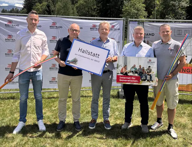 Michael Kovacs (BBOÖ), Martin Wachutka (GF BBOÖ), Bürgermeister Alexander Scheutz, Thomas Matthey (GF BBOÖ) und Volker Dobringer (BBOÖ) (v.l.). | Foto: BBOÖ