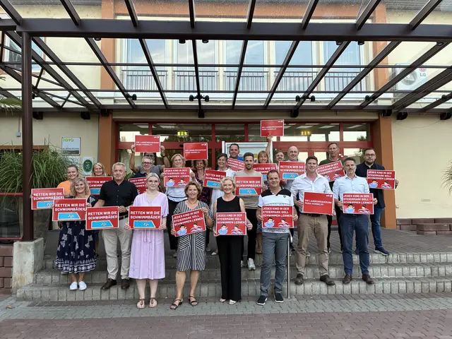 Die SPÖ-Entscheidungsträger im Bezirk Graz-Umgebung fordern Gratis-Schwimmkurse und Erhalt der öffentlichen Bäder-Infrastruktur. | Foto: SPÖ