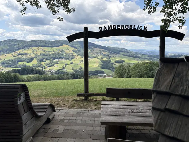 Wandern rund um Behamberg  | Foto: Wührleitner