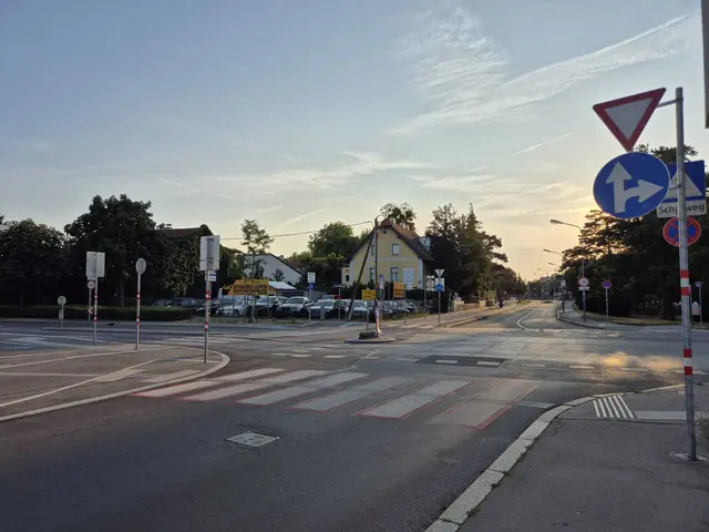 Für eine bessere Verkehrssicherheit kann man von der Benjowskigasse nicht mehr in den Biberhaufenweg abbiegen. | Foto: Michael Marbacher/MeinBezirk
