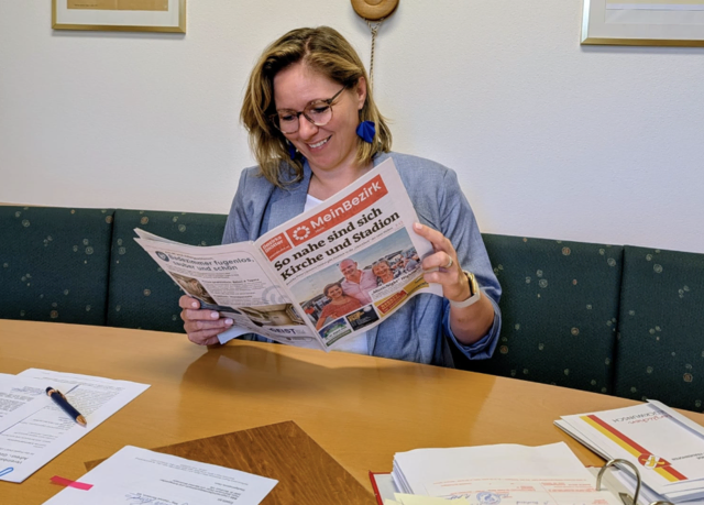 Bürgermeisterin Gabriele Kernstock aus Sankt Bernhard-Frauenhofen, einer Gemeinde am Rand des Bezirks Horn, sieht kostenlose Regionalmedien als unverzichtbaren Partner. | Foto: Gemeinde Sankt Bernhard