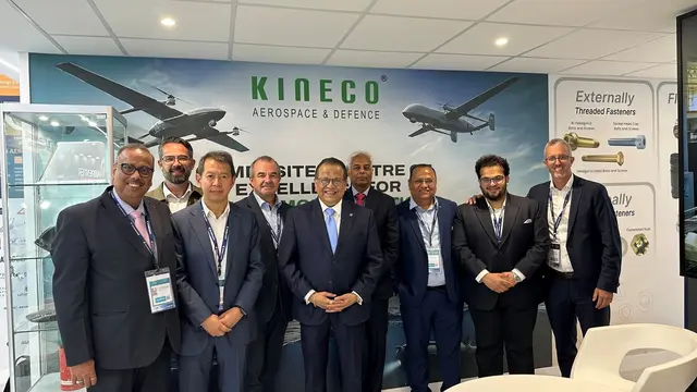 Sudhi Ranjan Mukherjee (COO, Kineco), Mario Haider (Director Procurement, FACC), Tongyu Xu (CSO, FACC), Andreas Furthmayr (EVP Aerostructures, FACC), Sekhar Sardessai (CMD Kineco), Vivek Srivastava (Group CEO Kineco), Avanish Dwivedi (Kineco), Ved Sardessai (Kineco), Thomas Kraus (EVP Procurement FACC). | Foto: FACC/Kineco