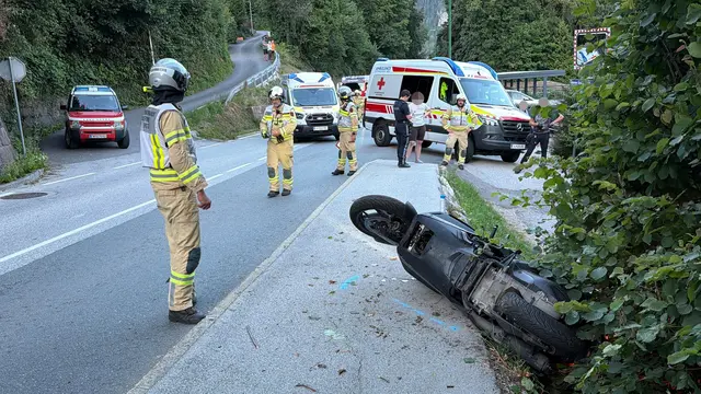 Bei mehreren schweren Verkehrsunfällen in Schwoich, Kufstein und Landeck wurden am Mittwoch mehrere Menschen verletzt. Die Einsatzkräfte von Polizei, Feuerwehr und Rettung standen stundenlang im Einsatz. (Im Bild Kufstein) | Foto: zoom.tirol