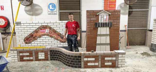 Bumerang, Leuchtturm und Autobahn-Mauer: In drei Modulen baute sich Noah den Weg zum Sieg. | Foto: Privat