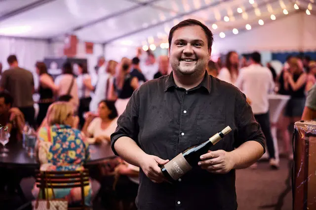 Stefan Germuth freute sich mit den SIEME-Winzern über eine gelungene Veranstaltung. | Foto: SIEME