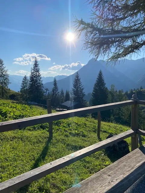 Der Blick vom Ladenberg Richtung Hochkönig, | Foto: Christian Amtmann
