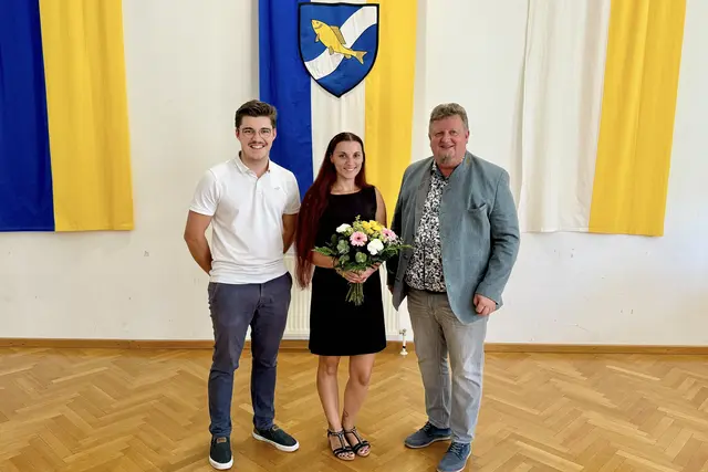 Gemeinderat Tobias Hübl (ÖVP), Corina Kunst, Bürgermeister Peter Lielacher (ÖVP) | Foto: Gemeinde Walpersbach