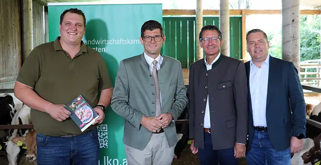 Kälbermäster Paul Botthof, LHStv. Martin Gruber, LK-Präsident Siegfried Huber und BVG Kärntner Fleisch Obmann Josef Fradler (v. l.)  | Foto: Privat
