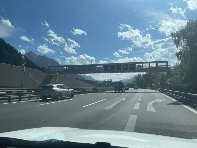 Krösbacher ortet viel mehr Gefahr bei der Abfahrt von der Autobahn zB in Richtung Stubai. Hier gibt es oft kaum ein Durchkommen. | Foto: Kainz