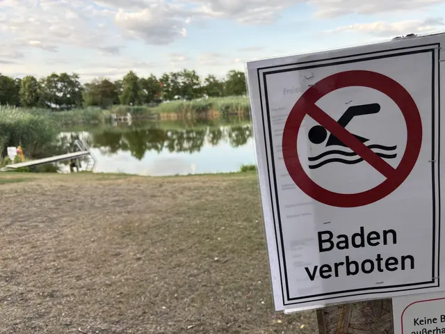 Baden im Badeteich St. Margarethen ist bis auf weiteres untersagt. | Foto: Franz Tscheinig / MeinBezirk