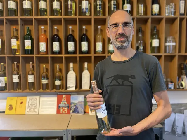 Reinhold Schachner ist Mitbegründer der Mostothek und Mostsommelier.  | Foto: Mario Lang