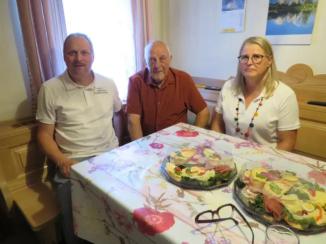 Ein Hoch auf den Neo-Neunziger. | Foto: Gemeinde Kirchberg
