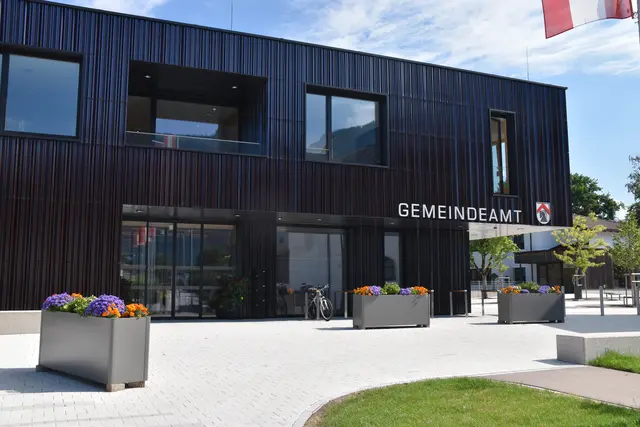Die Kosten für das neue Gemeindezentrum lagen bei insgesamt rund 32,5 Millionen Euro.  | Foto: Barbara Fluckinger