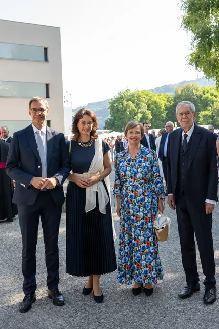 Von links: Markus Wallner mit Gattin Sonja, Doris Schmidauer mit Ehenmann BP Van der Bellen | Foto: VLK Serra 