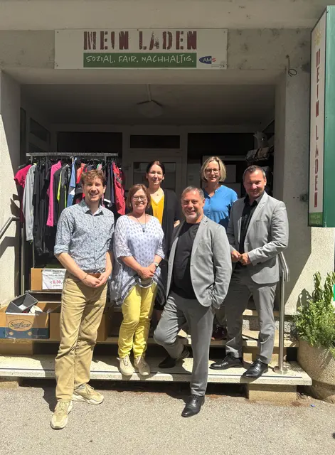Der erste Stopp führte zu "Mein Laden" in Mattersburg. | Foto: GRÜNER Landtagsklub Burgenland