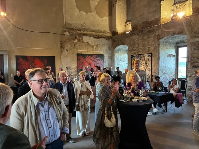 Zahlreiche Mitglieder, Ehrenmitglieder, Fördermitglieder, Sponsoren und Ehrengäste kamen im Festsaal der Burg Gars zusammen. | Foto: Manuela Danzinger