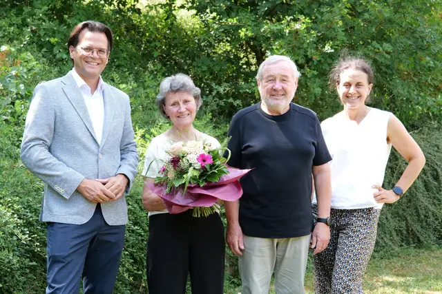 Bürgermeister Bernhard Heinl, Maria und Karl Höfinger, GGR Maria Burchhart | Foto: Marktgemeinde Michelhausen