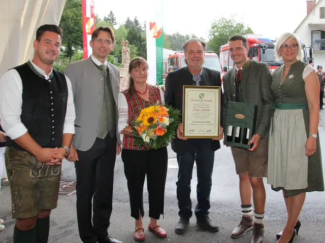 Altbürgermeister Franz Platzer wurde zum Ehrenbürger der Marktgemeinde Heiligenkreuz am Waasen ernannt. | Foto: Gemeinde