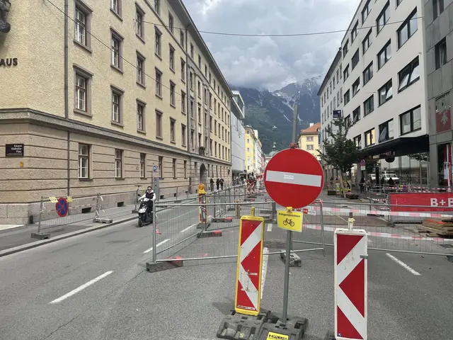 Kreative Ansätze bei der Verkehrsbeschilderung, die leicht übersehbar sind. | Foto: MeinBezirk