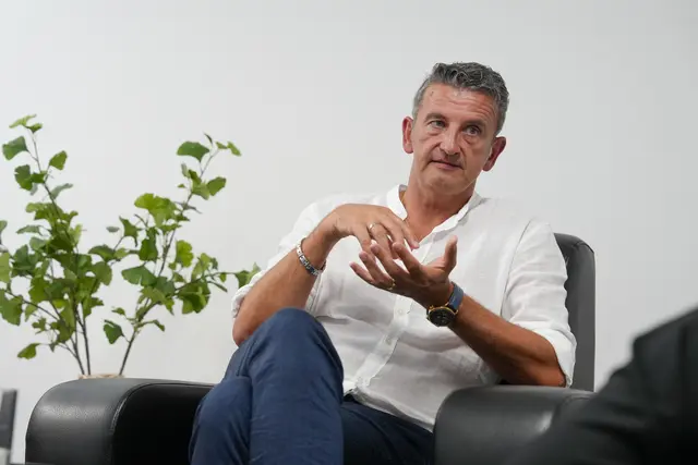 "Die Gemeinden müssen immer mehr Aufgaben übernehmen. Über den Gemeindefond können wir zwar Gelder beantragen, aber der Aufwand ist speziell für kleinere Gemeinden sehr groß", meint Andreas Haitzer.  | Foto: Stefan Schubert