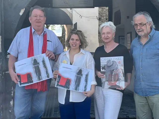 Auf der Burgbrücke: Horst Horvath, Claudia Priber, Elke Mischling, Wolfgang Horwath | Foto: eu-art-network