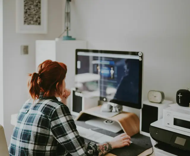 Betriebe gewinnen durch die Digitalisierungsstiftung speziell für ihren Betrieb qualifizierte Fachkräfte, Jobsuchende bekommen eine sichere berufliche Perspektive.  | Foto: Annie Spratt / Unsplash