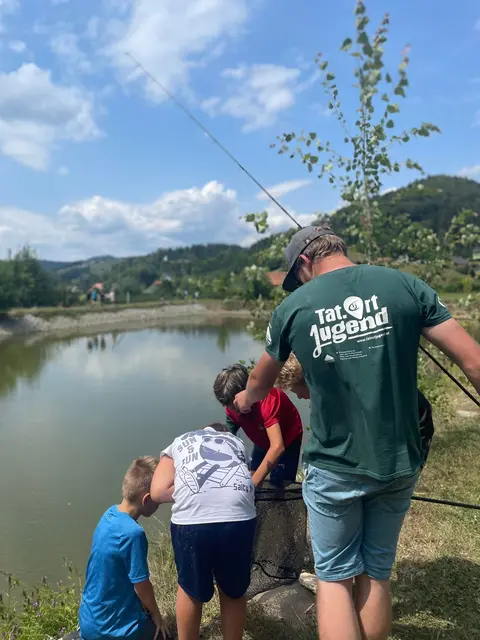 Die Mitglieder der Landjugend Bezirk Voitsberg assistierten die Kinder. | Foto: Landjugend Bezirk Voitsberg