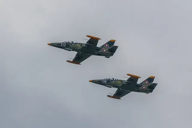 Auch Flugzeuge sind im Einsatz. | Foto: Bundesheer