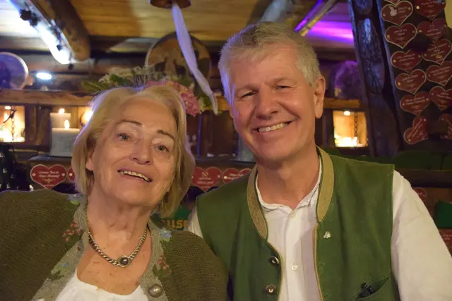 Martha Schörghofer mit TVB GF Peter Donabauer