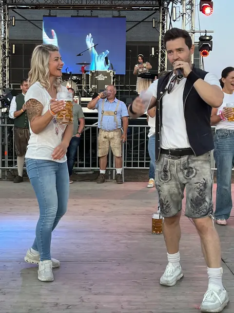 Christina gewann die Damen-Bierkrug-Challenge. | Foto: Mag. Wilma Langer-Bruckner BEd.