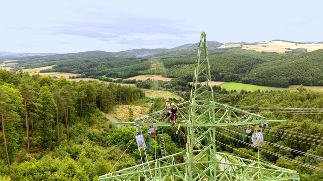 Die neue Leitung zwischen den Bezirken Oberpullendorf und Oberwart wird die Stromleitungskapazität im Burgenland erhöhen. | Foto: Netz Burgenland